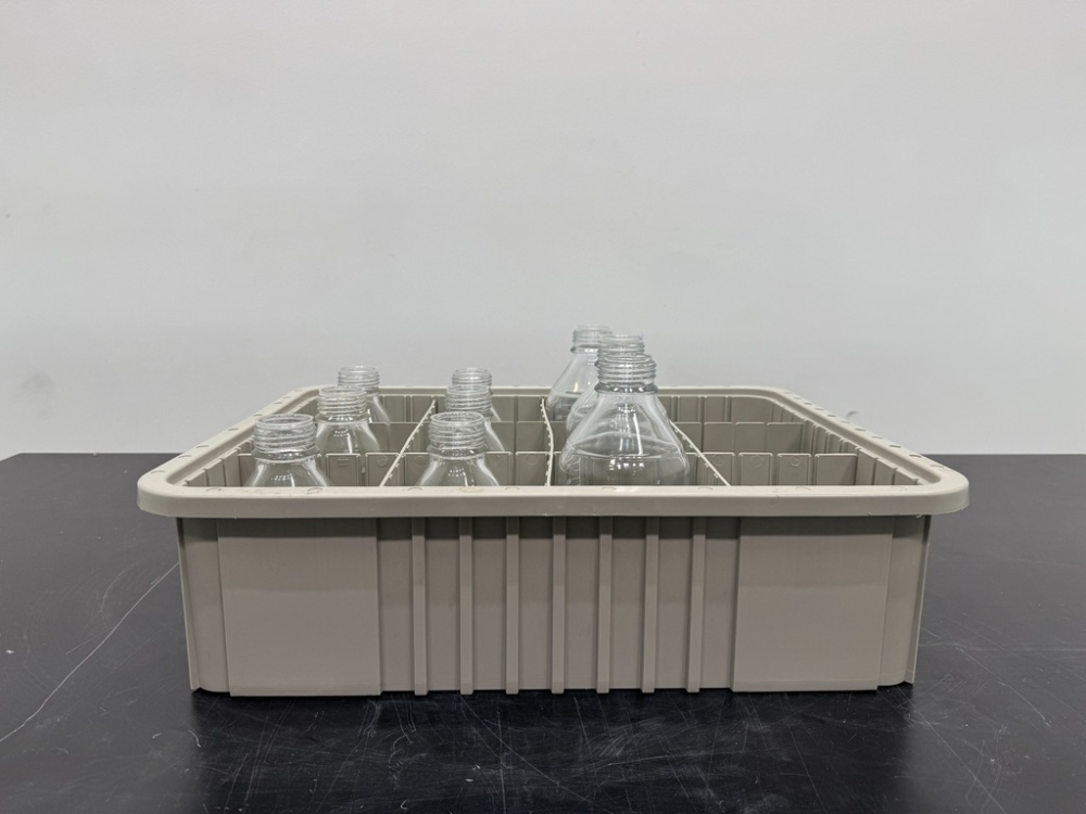 Image of Laboratory Glass Media Bottles Quantity 9